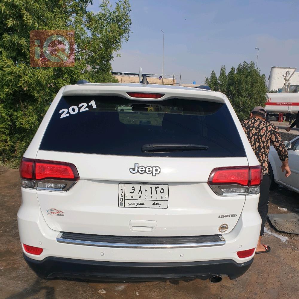 جیپ گراند شیرۆکی
